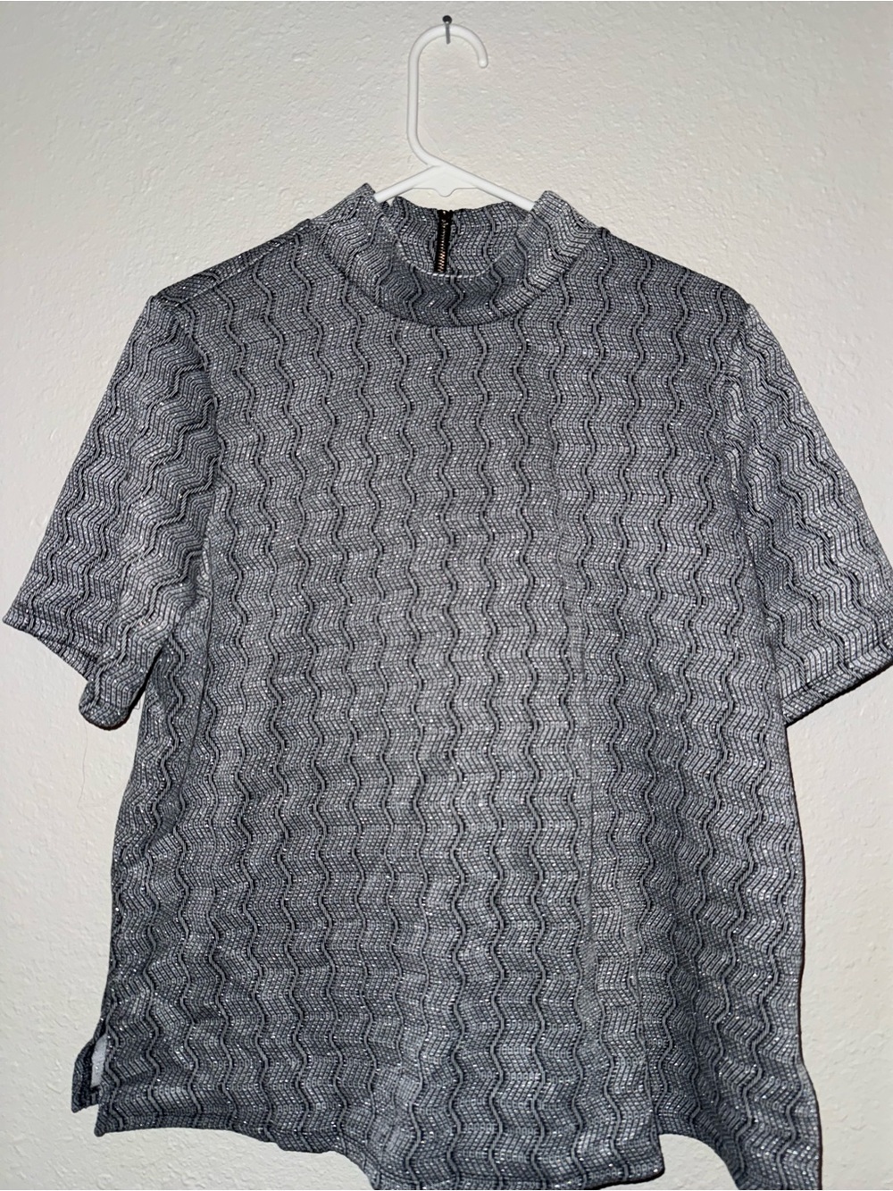 dennis basso Black and White Textured Mock Neck Top Size L